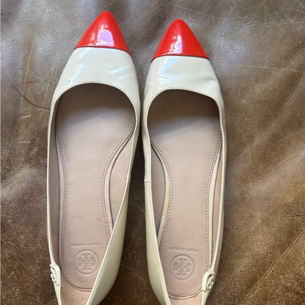 Tory Burch Women's Cream and burnt orange Flats